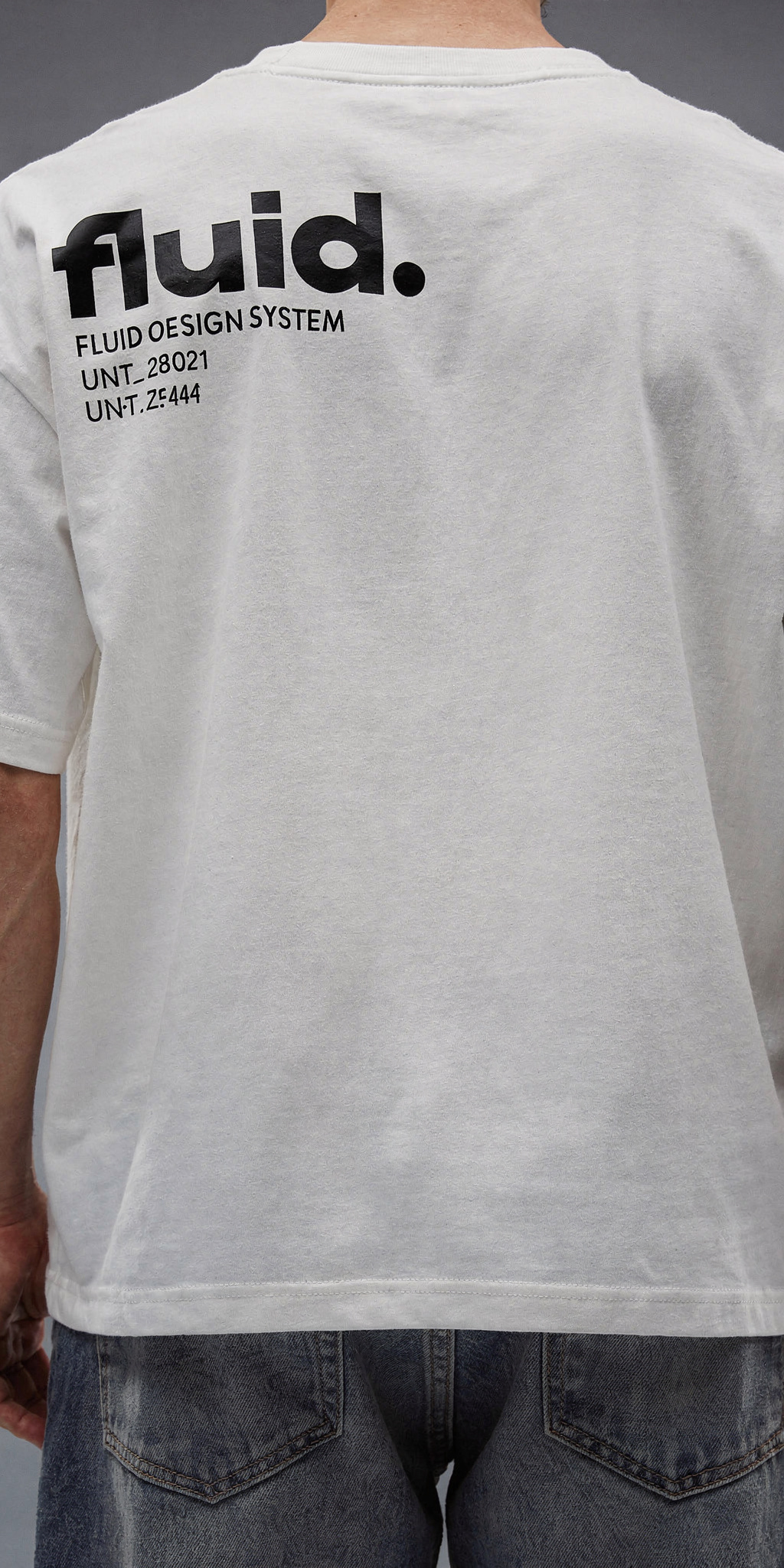 FLAIR "FLUID" Oversized Tee – White