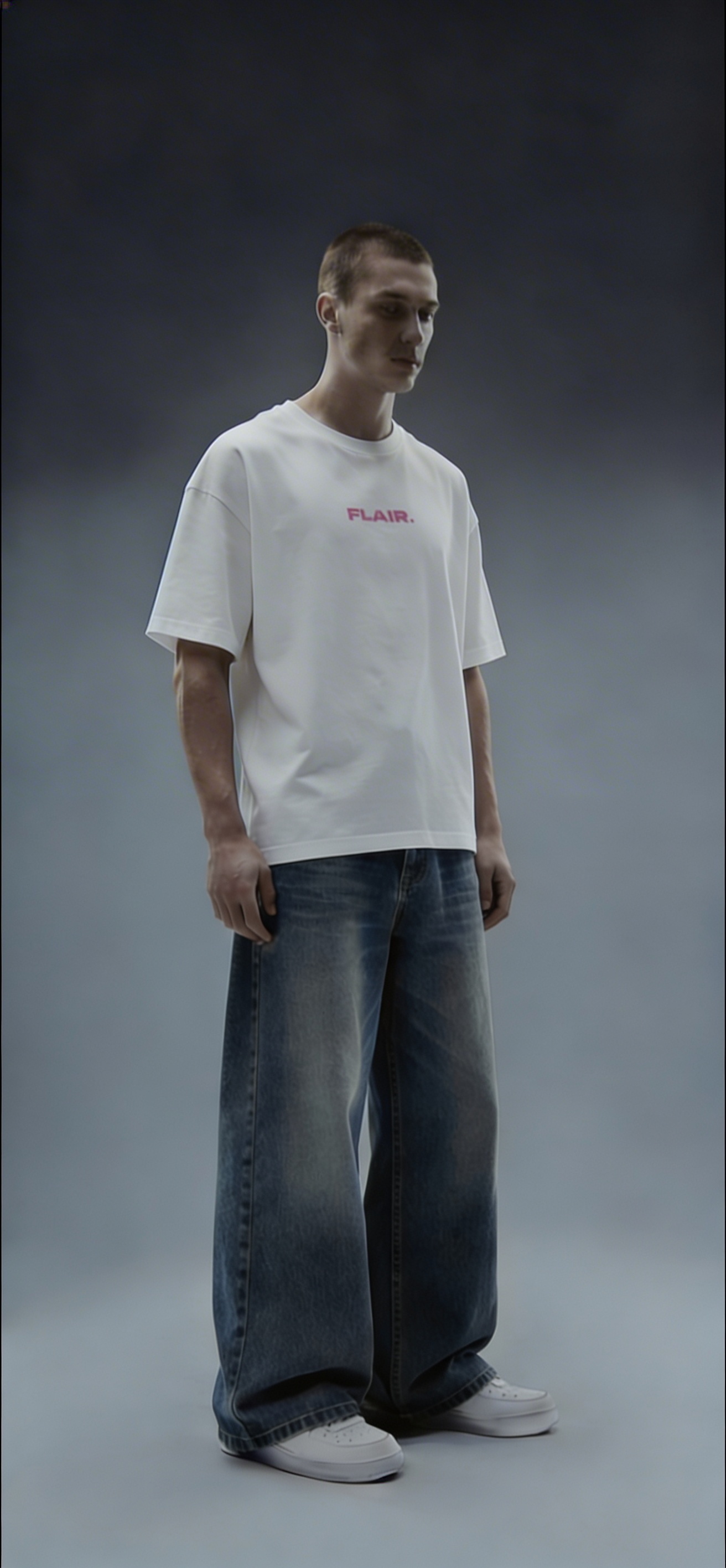 FLAIR "GRACE" Oversized Tee – White