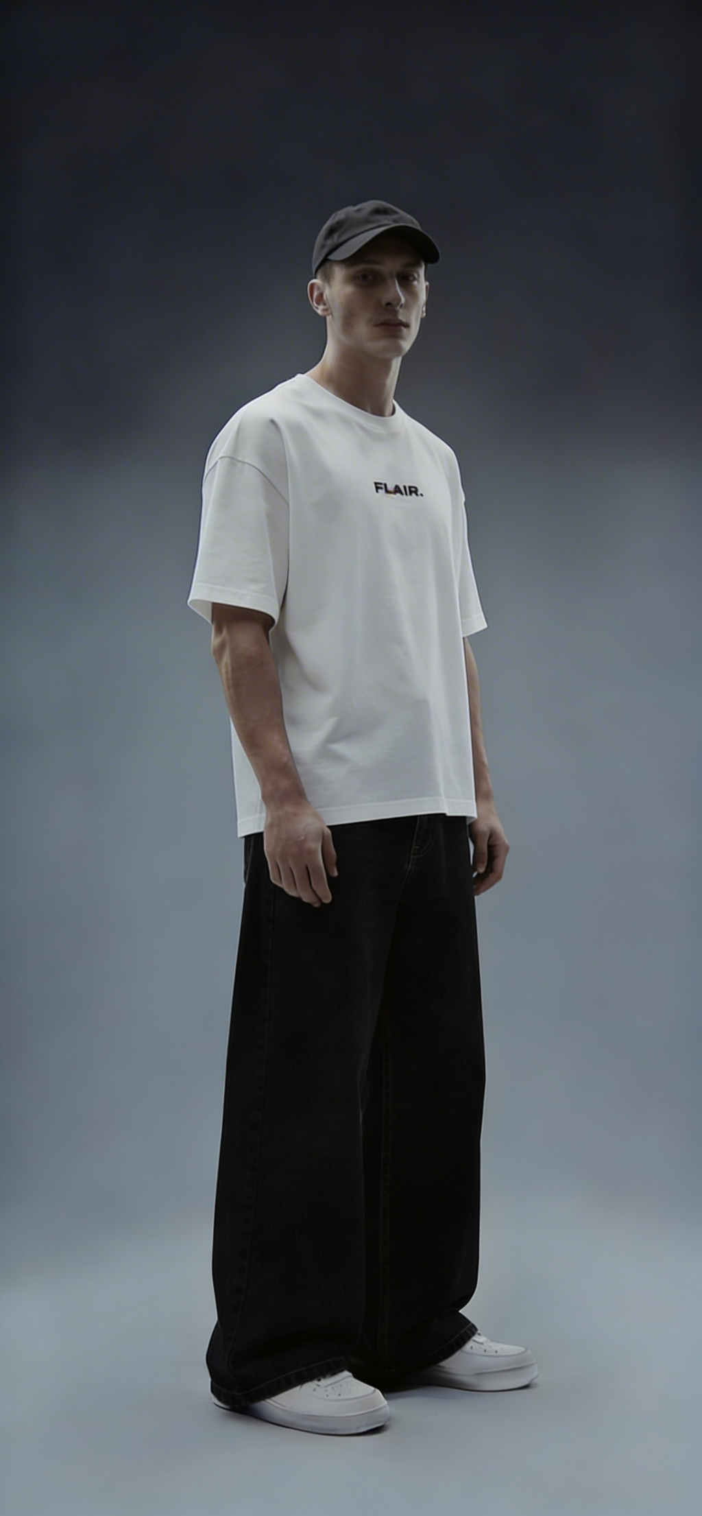 FLAIR "FLUID" Oversized Tee – White